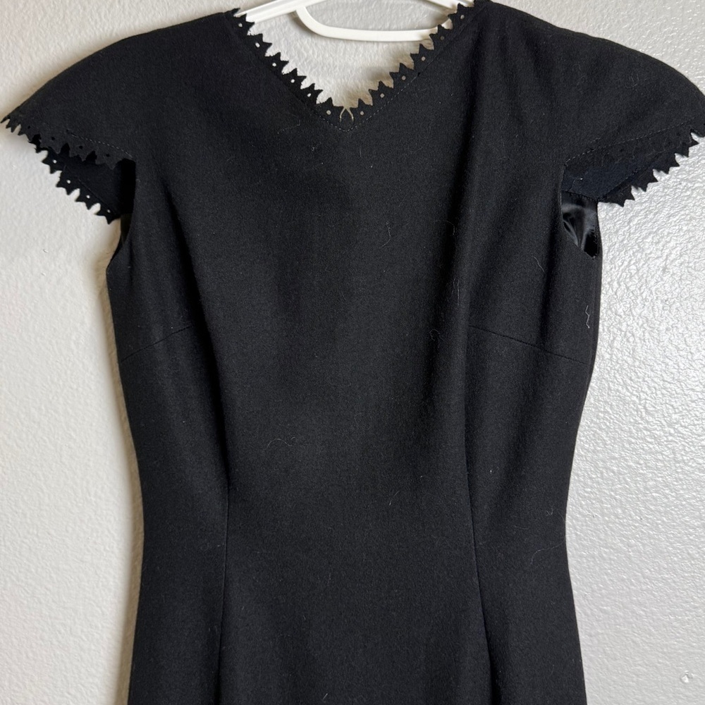 Antonio Berardi Wool Dress Size XS Black Midi Sheath V-Neck Cap Sleeve - Picture 3 of 7
